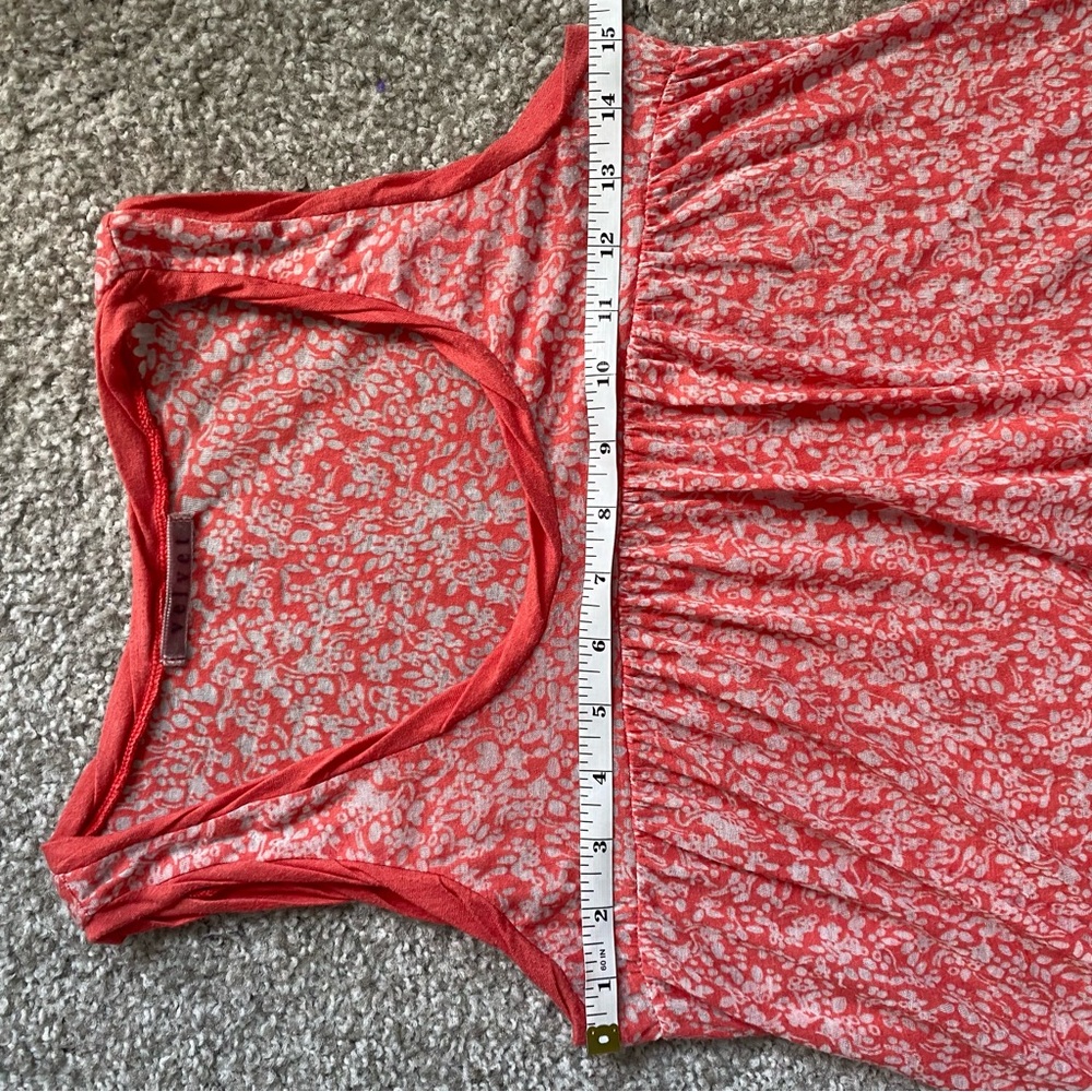 VELVET BY GRAHAM & SPENCER Coral and White Scoop Neck Sleeveless Tank Top - Picture 9 of 11